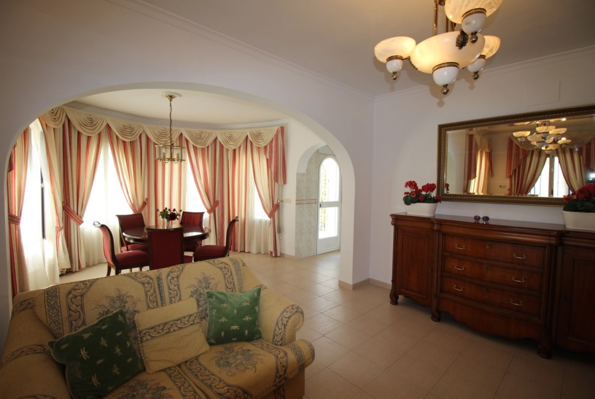 LUXURY MOUNTAIN VILLA MET ZEEZICHT