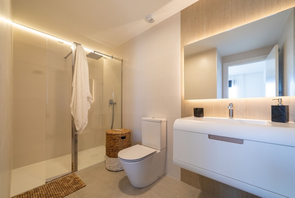 NEW APARTMENTS FOR SALE IN GRAN ALACANT, AT 20 MINUTES FROM ALICANTE and ELCHE, COSTA BLANCA