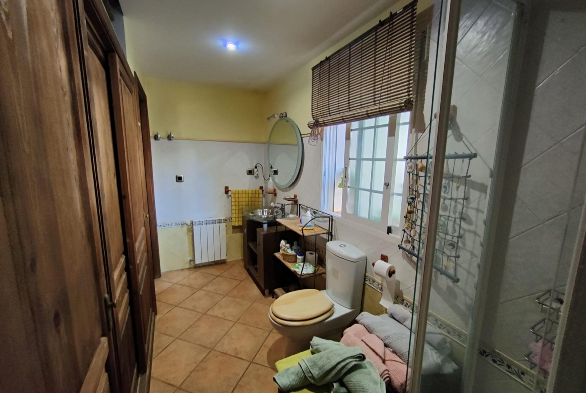DETACHED VILLA, SPACIOUS WITH PRIVACY IN A NATURAL ENVIRONMENT IN LA NUCIA