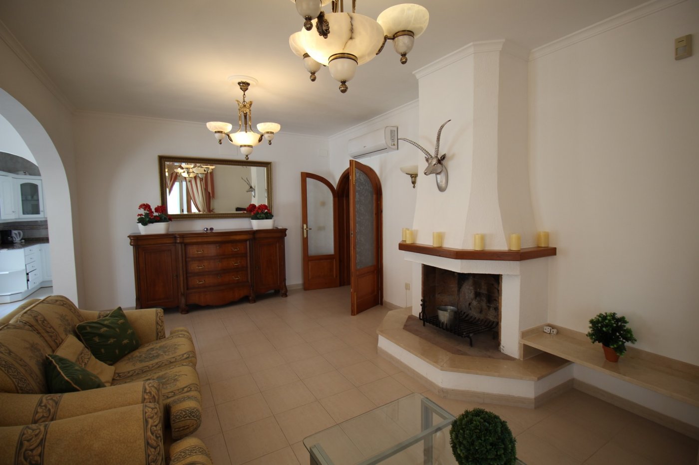LUXURY MOUNTAIN VILLA MET ZEEZICHT