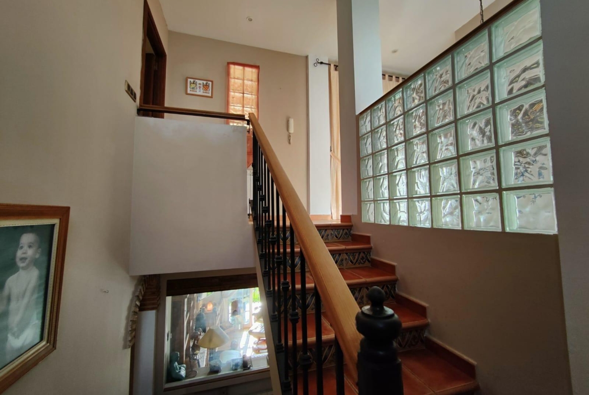 DETACHED VILLA, SPACIOUS WITH PRIVACY IN A NATURAL ENVIRONMENT IN LA NUCIA