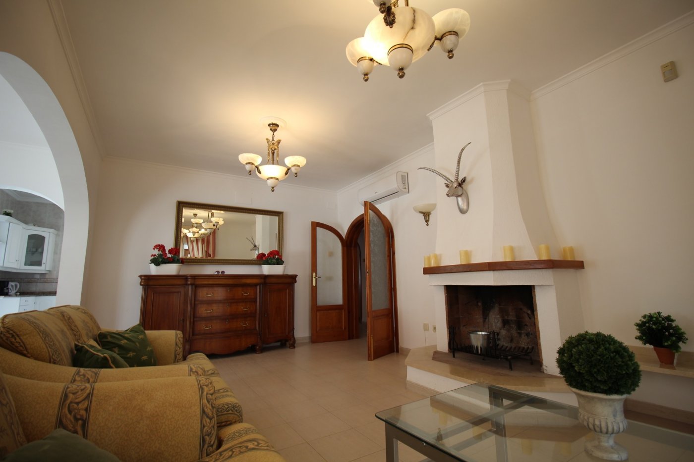 LUXURY MOUNTAIN VILLA MET ZEEZICHT