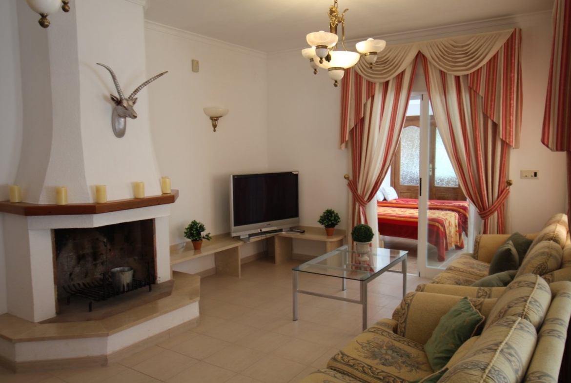 LUXURY MOUNTAIN VILLA MET ZEEZICHT