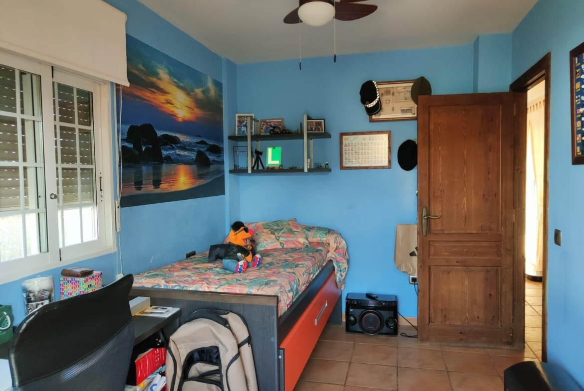 DETACHED VILLA, SPACIOUS WITH PRIVACY IN A NATURAL ENVIRONMENT IN LA NUCIA