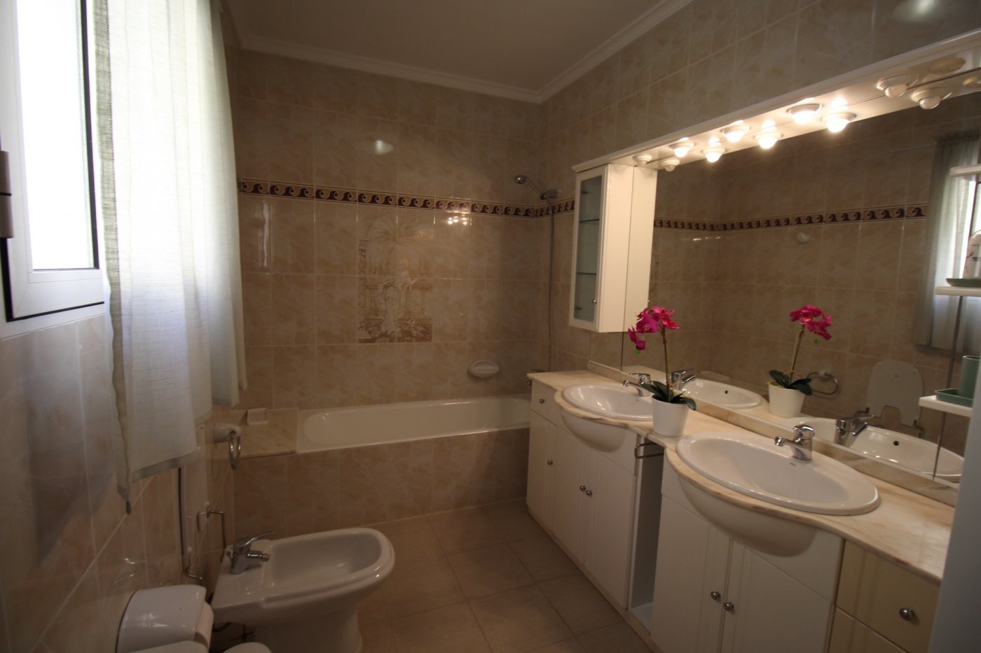 LUXURY MOUNTAIN VILLA MET ZEEZICHT