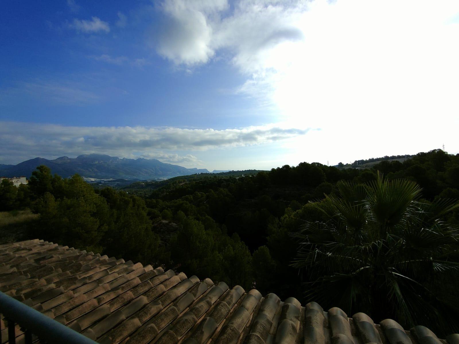 9-68-1 DETACHED VILLA, SPACIOUS WITH PRIVACY IN A NATURAL ENVIRONMENT IN LA NUCIA