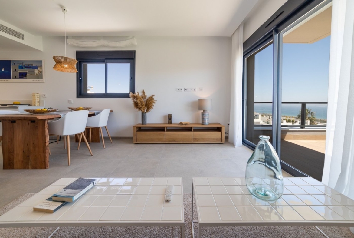 NEW APARTMENTS FOR SALE IN GRAN ALACANT, AT 20 MINUTES FROM ALICANTE and ELCHE, COSTA BLANCA