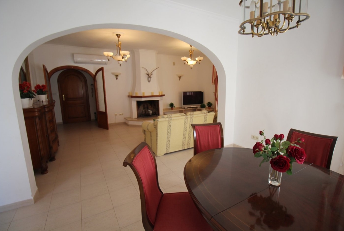 LUXURY MOUNTAIN VILLA MET ZEEZICHT