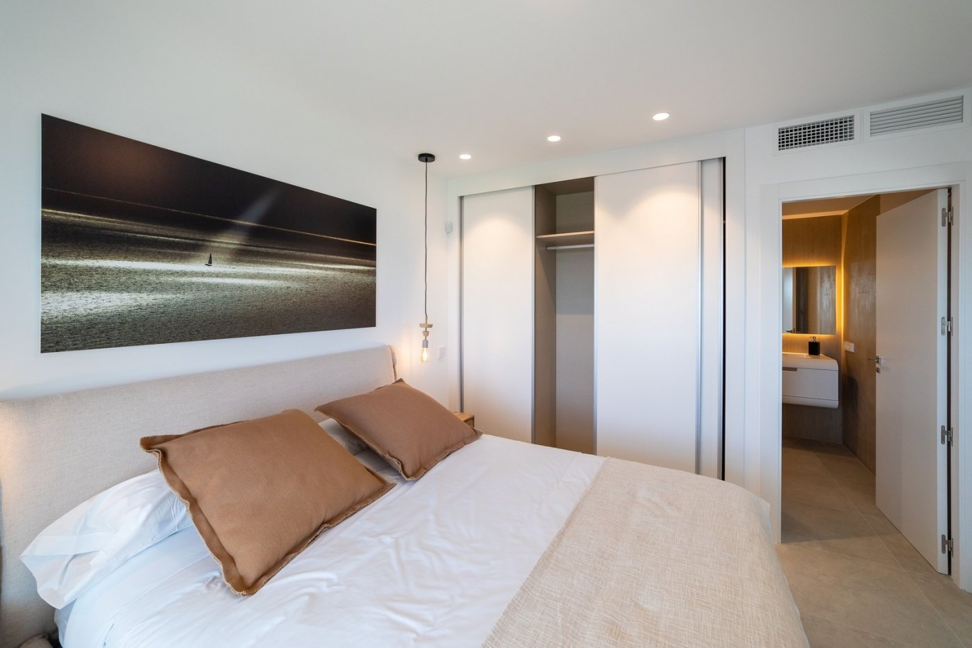 9-91 NEW APARTMENTS FOR SALE IN GRAN ALACANT, AT 20 MINUTES FROM ALICANTE and ELCHE, COSTA BLANCA